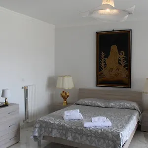 La Casa Di Lù , Napoli Italia