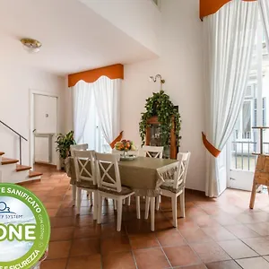 Residenza Reale , Napoli Italia