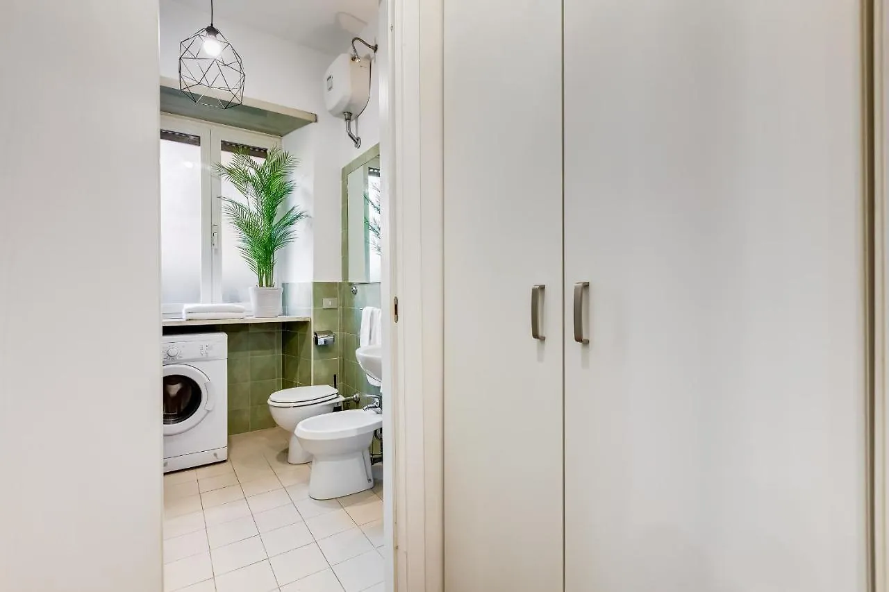 Bmga L Cozy Industrial Apartment In City Center Roma Italia